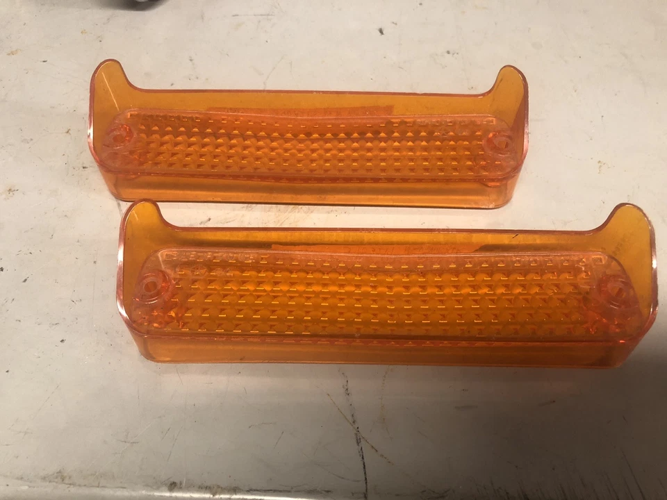 Chrysler Newport New Yorker 1970 70 nos Mopar luz de estacionamiento lente 3403219 3403218 Foto 1 de 4