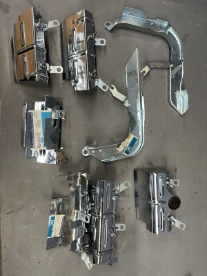 Nuevo de Lote Antiguo Chevy Corvette 1968-1979 Bujía de Encendido Cable Protector Térmico 327 350 SBC OE Foto 1 de 4