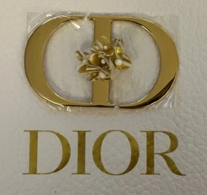 Rare Dior Vip Gift Sticker Metal Badge Flower with small pouch Collectable - Picture 1 of 3