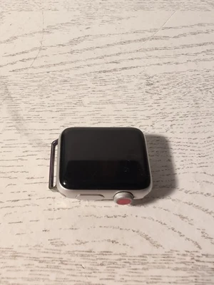 Apple Watch Series 3 | 38 mm | Silver Aluminum Case | FOR PARTS NO POWER - Image 1 of 4