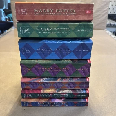 Harry Potter Complete Paperback Set Volumes 1-7 JK Rowling Books.  H - Image 1 of 4