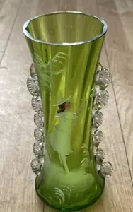 ANTIKE MARY GREGORY GRÜNE GLASVASE MÄDCHEN MIT BLUMEN - Bild 1 von 5