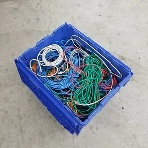 Lot of 23lbs Ethernet Cables, Various Cat, 5, 5e, 6, Various Lengths - USED - Afbeelding 1 van 4