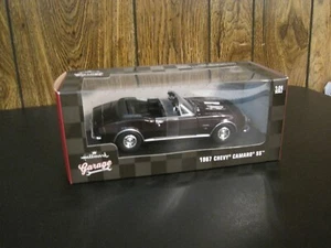 2015 MOTORMAX HALLMARK GARAGE 1967 CHEVY CAMARO SS PRESSOFUSO SCALA 1:24-NUOVO - Foto 1 di 9