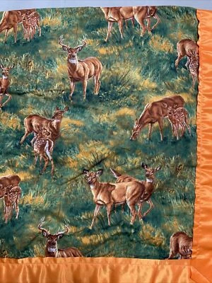 Manta bebé ciervo hecha a mano 42 X 35 borde naranja y parte inferior verde Foto 1 de 4