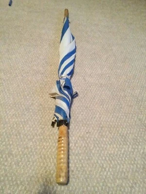 Paraguas First American Bank de colección mango de madera azul y blanco  Foto 1 de 4