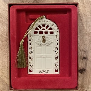 Lenox 2005 Christmas Ornament Williamsburg Welcome Home Ornament - Bild 1 von 3