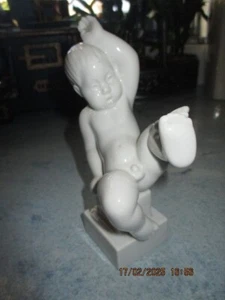 Cute White Porcelain Figurine Bing & Gröndahl Child Naked Boy With Fliege2202 - Picture 1 of 4