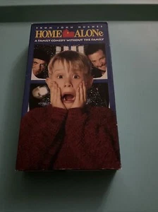 Home Alone (VHS, 1991) Macaulay Culkin, Joe Pesci - Picture 1 of 3