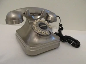 Vintage Pottery Barn Retro Brushed Silver Grand Telephone - Afbeelding 1 van 9