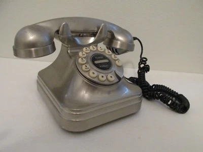 Gran teléfono vintage Pottery Barn retro plateado cepillado Foto 1 de 4