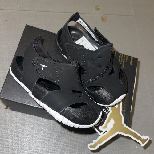 Sandali Nike Air Jordan bambino nero bianco svasati slides nuovi con scatola senza coperchio UK 2 5 bambino