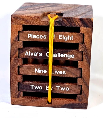 Rompecabezas de madera vintage de juegos universitarios palacio 4 juegos de clavijas de madera 1995 Foto 1 de 4