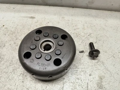 Honda Magna V65 VF1100C 1983 OEM volante rotor estator magnético con pernos y llave Foto 1 de 4