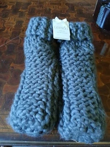 New Lemon Slippers Womens 8-10  - Picture 1 of 6