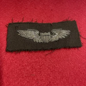 Nice WWII AAF Pilot Wing - Bullion on Wool - Uncut - Picture 1 of 2