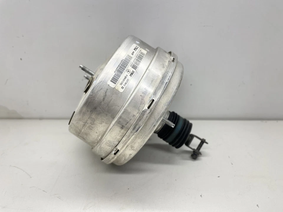 Cilindro de freno MERCEDES-BENZ ML350Bluetec W166 A1664301230L 3,5 diésel 2014 Foto 1 de 4