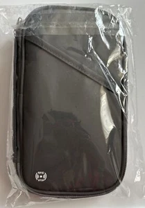 Reisepassetui Geldbörse, RFID Schutz, umlaufender Reißverschluss grau. Neu in Verpackung - Bild 1 von 9