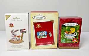 3 Vintage Looney Tunes Hall Mark Keep Sake Ornament Tweety Bugs Bunny Porky Pig - Picture 1 of 2