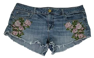 American Eagle Jeansshorts Damen KEINE GRÖßEN Maße Booty Cut Offs Blumenmuster - Bild 1 von 6