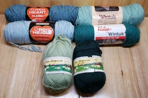 Lot of 6 Green Yarn Skeins – Wool & Acrylic Red Heart Caron Borgosesia 21oz+ - Picture 1 of 2