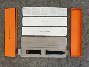 Bracelet cuir Hermès Apple Watch, noir, 44 mm pour tous modèles avec boite, notice - Photo 1 sur 12