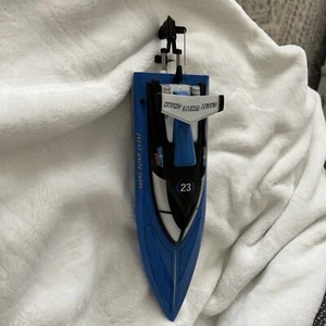 Velocity Toys Great White Shark Battery Operated RC High Speed Boat NO REMOTE - Picture 1 of 6