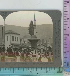 Vista estéreo Keystone In Market Place of Sarajevo Yugoslavia - Imagen 1 de 2