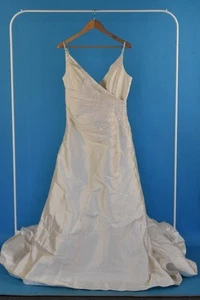 Essence Couture Champagne 100% Silk Sleeveless A-Line UK Size 10 BNWT RRP £1299 - Picture 1 of 12