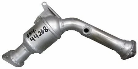 Catalytic Converter Fits 2005 2006 Ford Five Hundred - Image 1 of 2