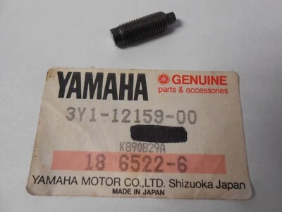NOS 雅马哈原始设备制造商阀门调节螺丝 SR185 80-82 SR250 82-83 XT125 3Y1-12159-00 — 第 1/3 张图片