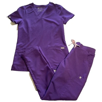 Conjunto Médico FIGS Púrpura Oscuro Colección Técnica Cuello en V Top y Pantalones Jogger XXS Foto 1 de 4