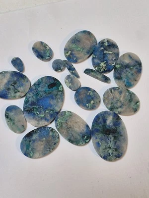 Lot Of 17 Blue Lightning Cabs, Approx 350 Cts, 41x28mm Largest - Image 1 of 4