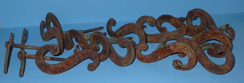 SHUTTER DOGS ANTIQUE LOT of 14 EARLY IRON COPPER SPACERS 5 1/2" long RUSTY Cover