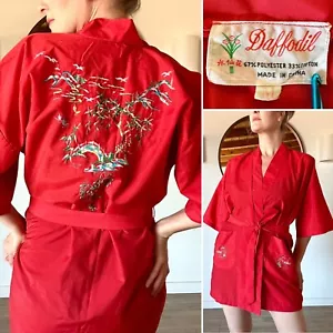 VTG 60'S DAFFODIL CHINESE SHORT SUMMER KIMONO ROBE GARDEN SCENE SIZE M - Picture 1 of 12