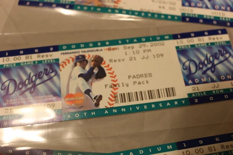 TICKET 2002 September 29 Los Angeles Dodgers Padres Fernando Valenzuela 40th Cover