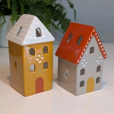 2x Tea Light Houses. Home Decor. Tea Light Candle Ceramic Houses. VGC! - Image 1 of 4