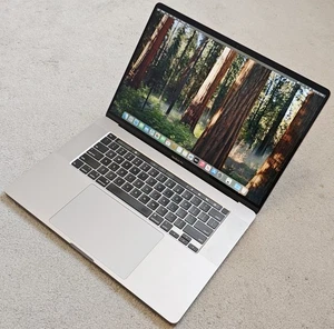 Apple MacBook Pro 16" i9 32GB RAM 1TB SSD 8 CORE CPU - GOOD CONDITION - Picture 1 of 14