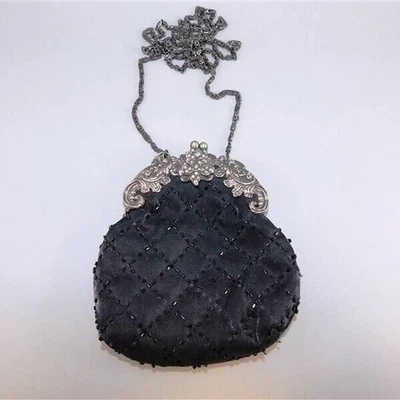 7/428 Sasha Brand Black Beaded w/Metal Floral Frame & Clasp Silver Metal Chain - Image 1 of 4