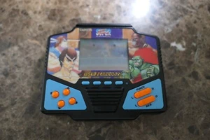 Vintage 1994 Tiger  Super Street Fighter II Handheld LCD Game Tested Works - Picture 1 of 3