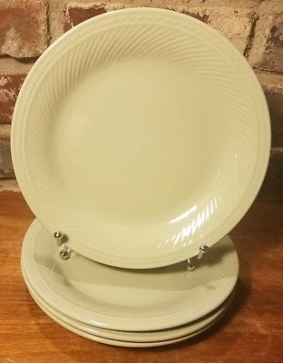 Tabletops Gallery PRELUDE Salad plate set of 4, 8 5/8", Green, Embossed - Image 1 of 4