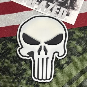 PvC 3D Punisher: Glow In The Dark Morale Tactical Hook & Loop Patch High Quality - Picture 1 of 7