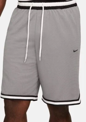 $50 Pantalones Cortos de Baloncesto Nike Dri-FIT DNA Para Hombre Gris Fresco/Negro Talla Pequeña DH7160 Foto 1 de 4