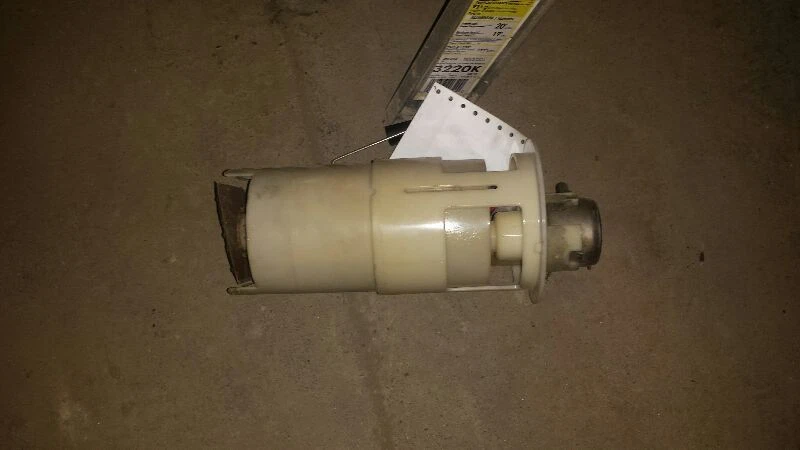 Conjunto de bomba de combustible compatible con 00 300M 838448 Foto 1 de 1