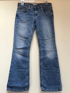 American Eagle Outfitters Women's Size 4P Denim Jeans 28x30 Boot Cut Distressed - Picture 1 of 10