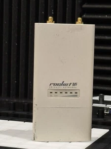 Ubqiuti Networks UBNT Rocket M5 AirMax Basestation WiFi Bridge - Picture 1 of 4