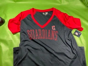 Cleveland Guardians V-Neck Women's Red/Blue Tshirt Campus Lifestyle NEW RR - Picture 1 of 3