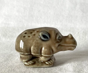 Estatuilla adorno vintage Wade Whimsies porcelana cerámica bebé dinosaurio #22-907 - Imagen 1 de 8