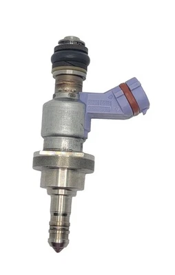Toyota Fuel Injector 23250-31030 for Lexus IS350 GS350 GS450h LS460 GS460 06-17 - Image 1 of 4