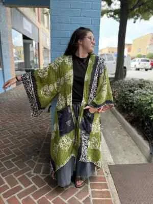 Lote de 5 piezas Abrigo chaqueta larga kantha de algodón indio vintage hecho a mano para mujer Foto 1 de 4